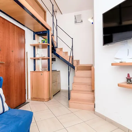 Appartamento Casa Mirta By Interhome